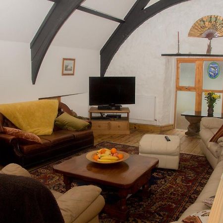 James John Hamilton House And Backpacker Hostel Fishguard Exterior foto